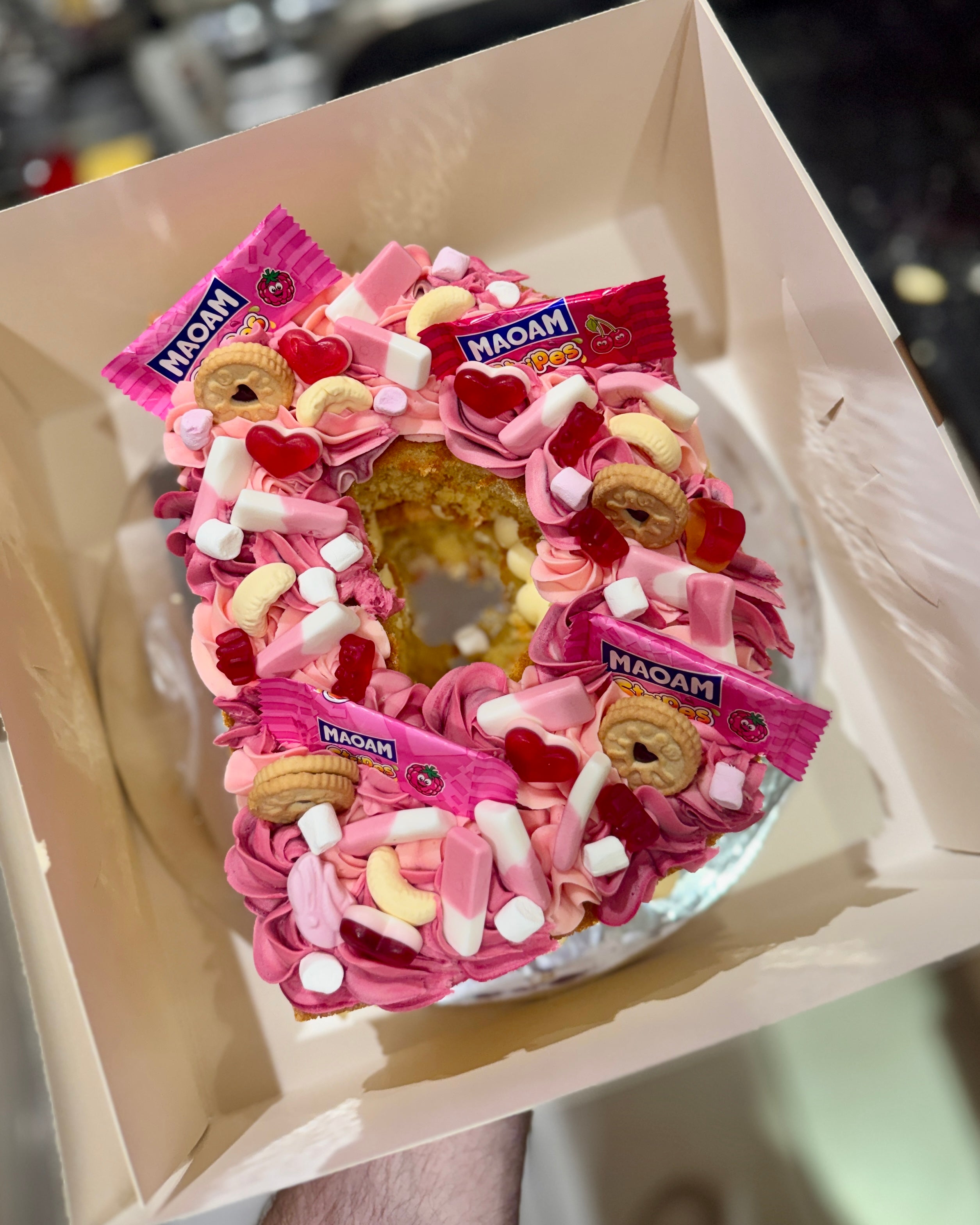 Letter Cake - Sweetie topped